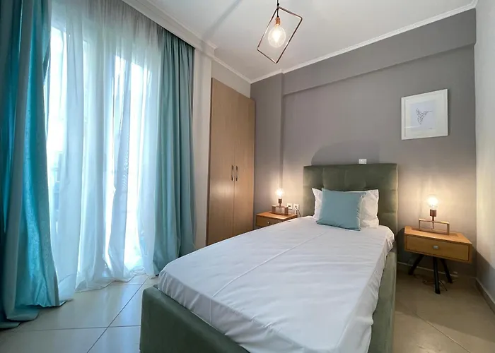 Athenean Modern Comfort In Goudi